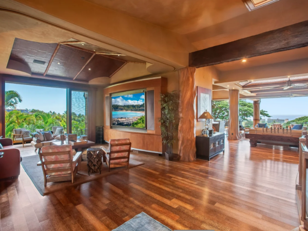 Luxury Estate Vacation Home - Golf Course Estate Near Beach